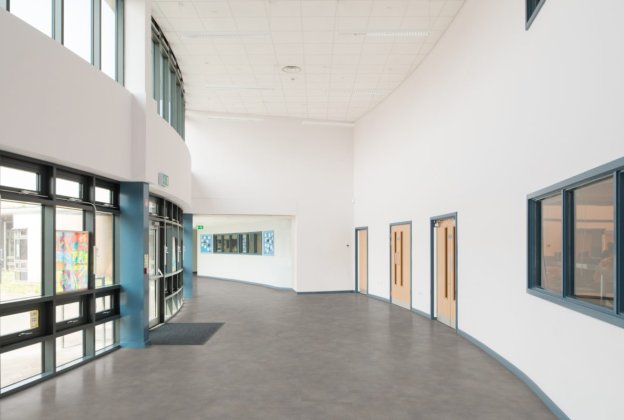 LVT Vinüülparkett ISOCORE Exellence IC55 Klick 8mm Grace – Tile IC5580TL23612 hall/ pruun_2