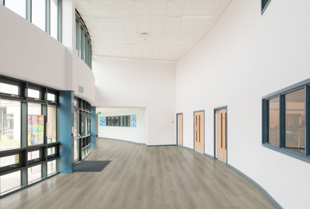 LVT Vinüülparkett ISOCORE Exellence IC55 Klick 8mm Mushroom – Plank XL IC5580PL58203 hall/pruun_2